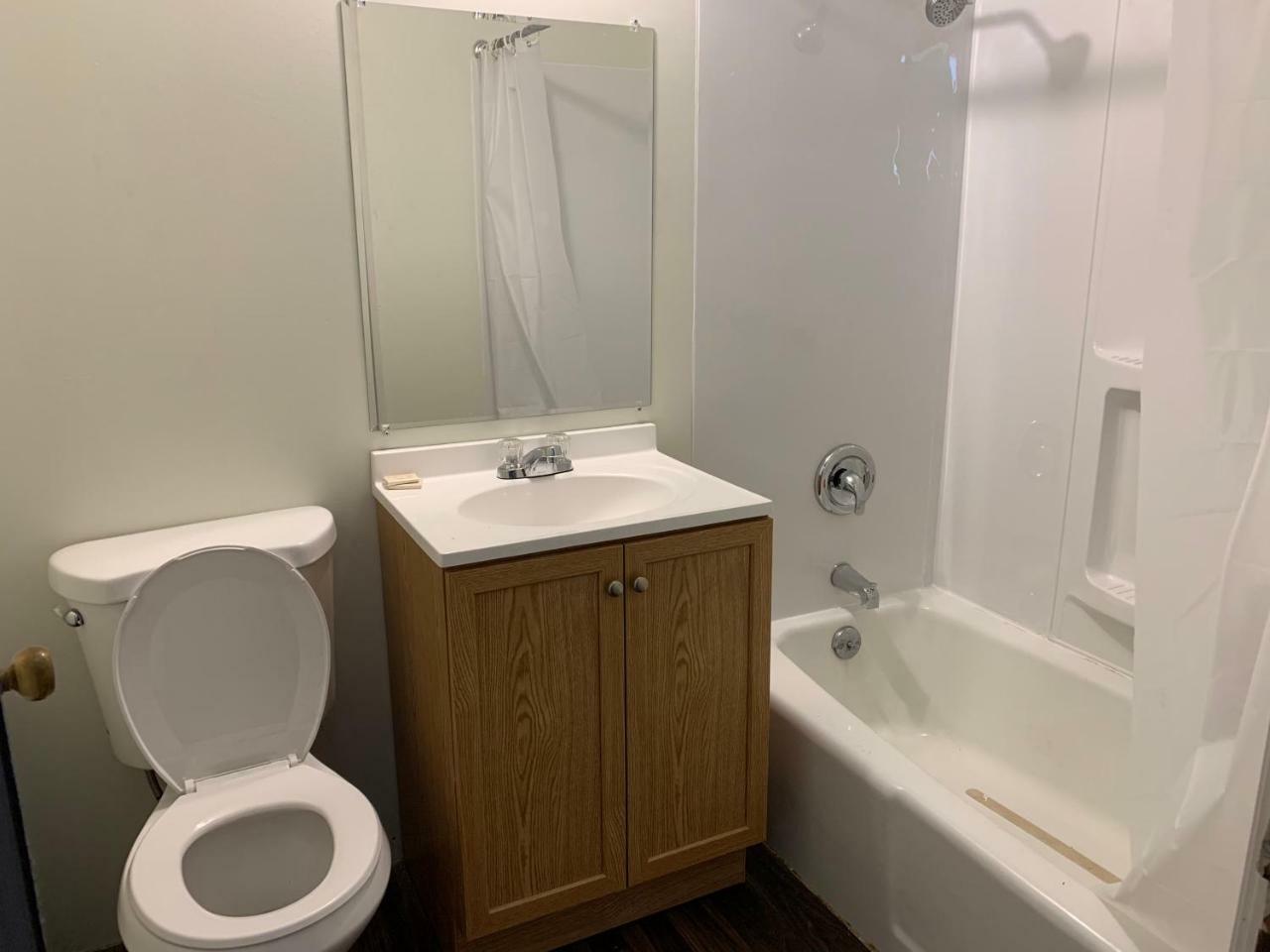 Hotel Sonrise Lincoln Hwy By Oyo Breezewood